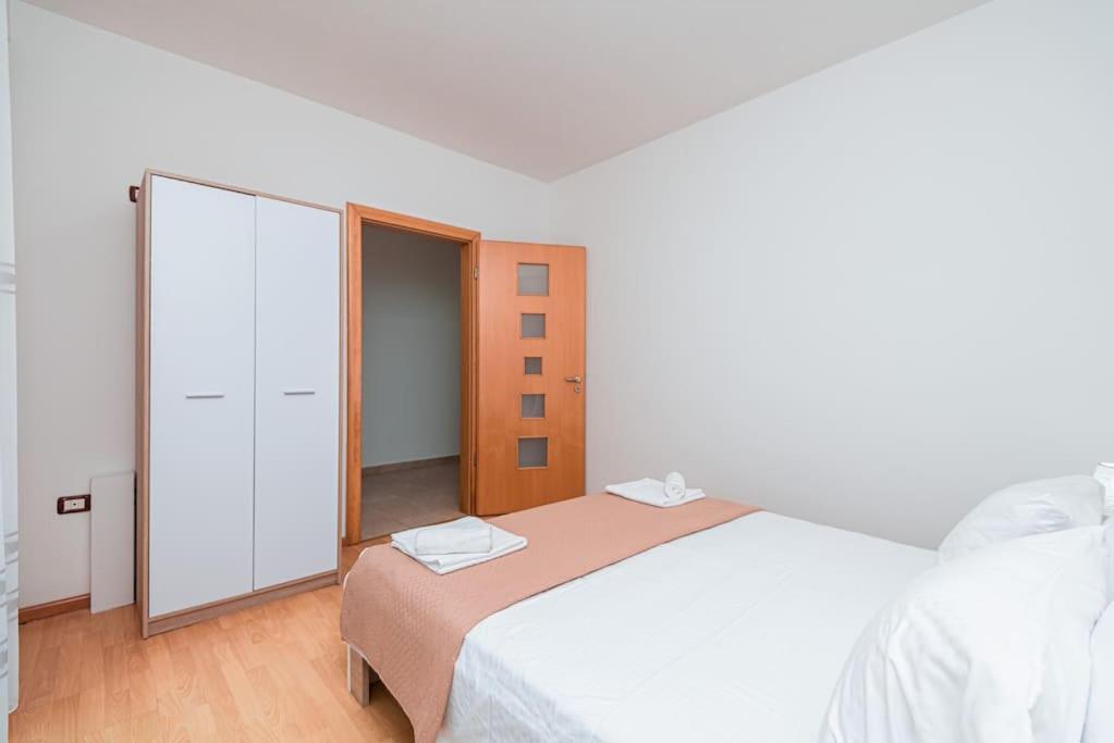 Grand View Apartment دراس المظهر الخارجي الصورة